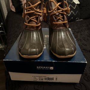 Sperry saltwater boots